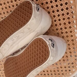 Shiny vinyl white leather vans